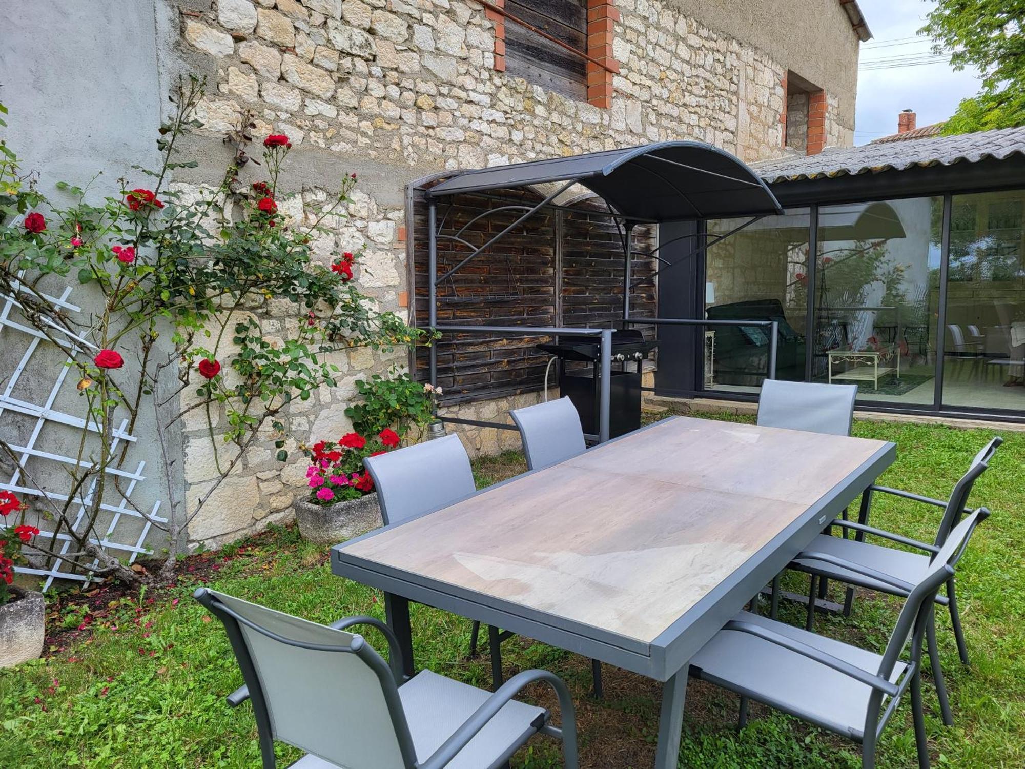 Noailles  Maison De Jade מראה חיצוני תמונה